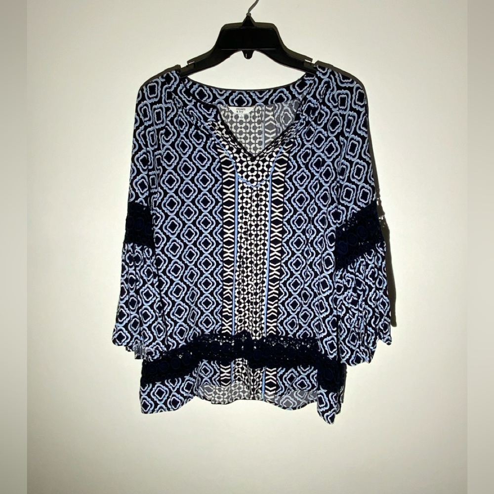 Women’s long sleeve blouse